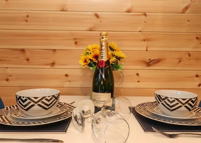 The Shearer - Crossgate Luxury Glamping * 彭里斯